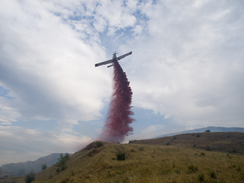 Lakewood: A single air tanker make a run on the Green Mountain that was...