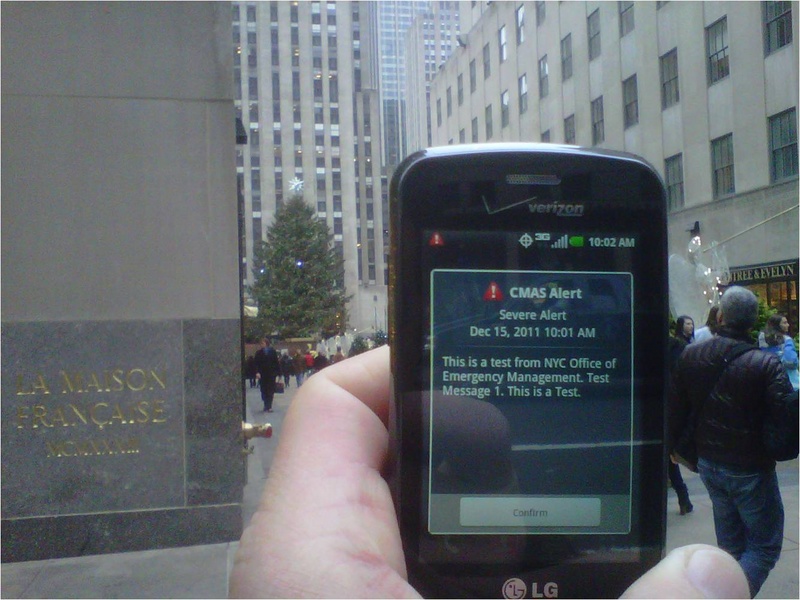 New York: Photo of an emergency alert notification on a mobile phone....