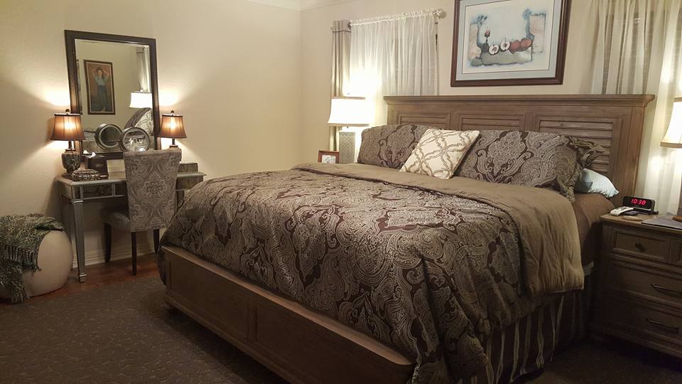 Hardwood or carpet in bedrooms? (hardwood floor, ceiling, tile, kitchen
