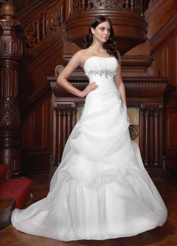 Is the wedding dress ok for me? (wear, dresses, date