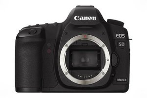 canon-eos-5d-mark-ii-digital-camera photo